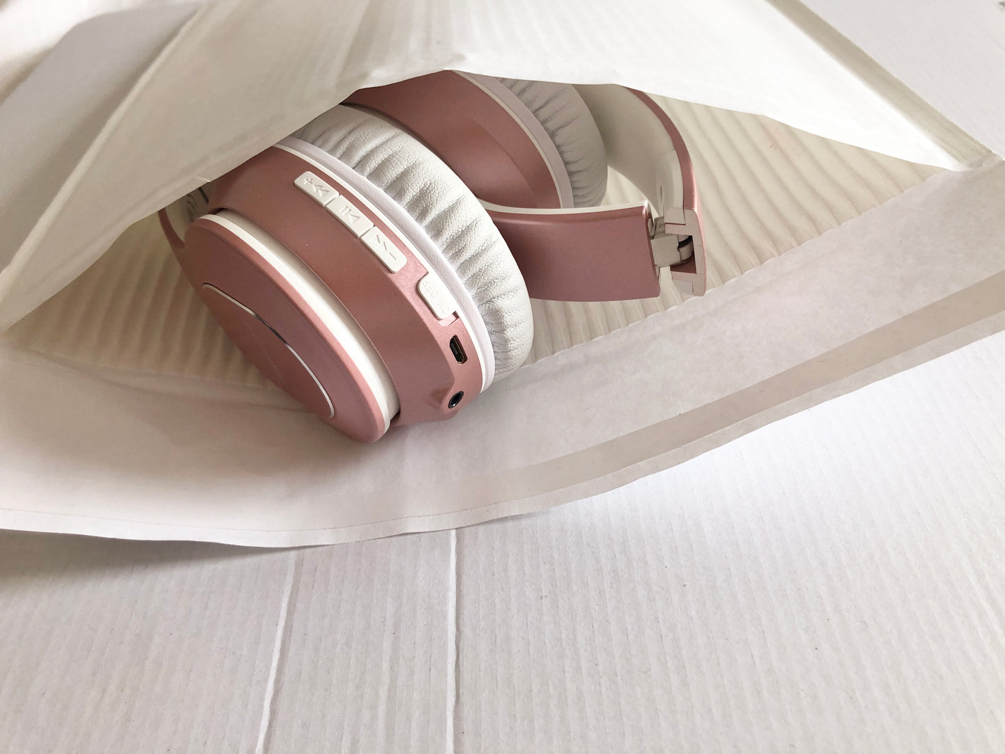 180 x 260mm Enviroflute White Peel & Seal Padded Pocket EF1/D